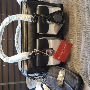 Dooney & Bourke HP65C in Black. Brand new with tags